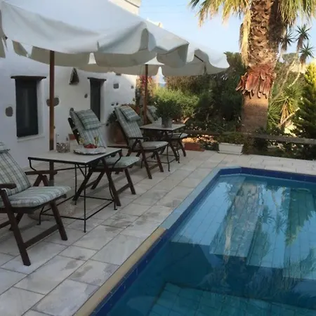 بيت للعطل In Drios, Paros Island, Greece. *