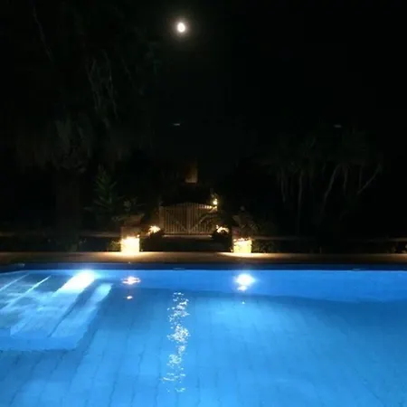 In Drios, Paros Island, Greece. بيت للعطل دريوس