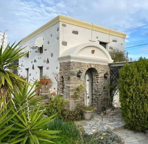 بيت للعطل In Drios, Paros Island, Greece. دريوس